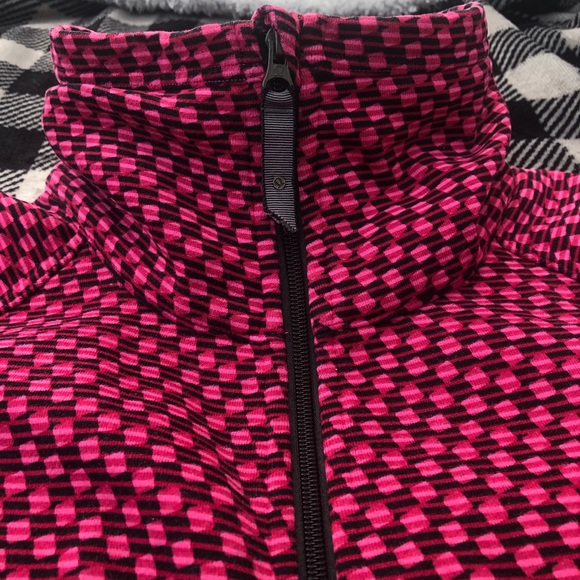 Lululemon Women’s sweater - Picture 4 of 4